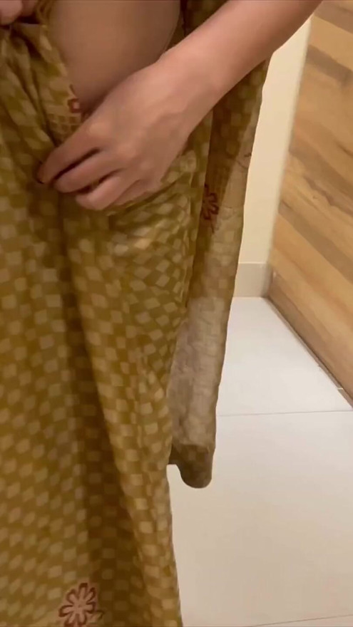 Electrician Fucks Bhabhi Ft. Sammy Sins & Alisha Singh