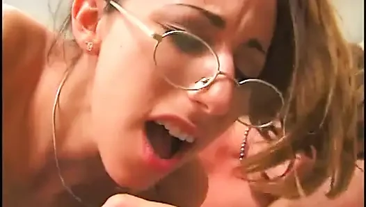 Long legs brunette honey gets twat sucked and fucked by stud in kitchen