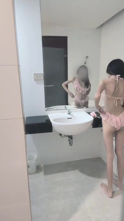 Catty onlyfans Change into a sexy outfit | Clip 1