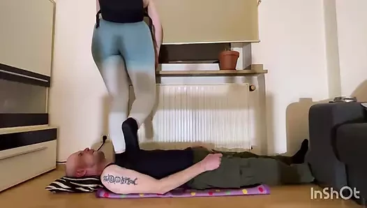 Figure porn video – 85kg Trampling Challenge - Testing How Much His Body Can Take