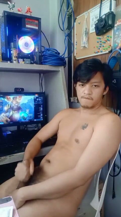 Gaming boy decides to get naked and shoot his hot load | Clip 1