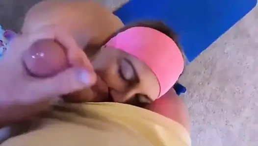 Kompilasi video scarlettraven lagi asik nyepong kontol selama satu jam