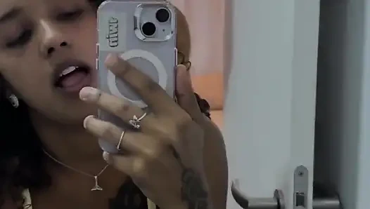 Seks Di Kamar Mandi Dengan Kekuatan