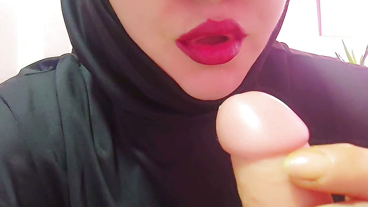 I was shocked to see what my hijab-wearing step sister did!