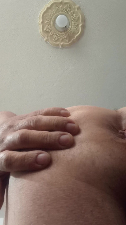Virgin ass seeks