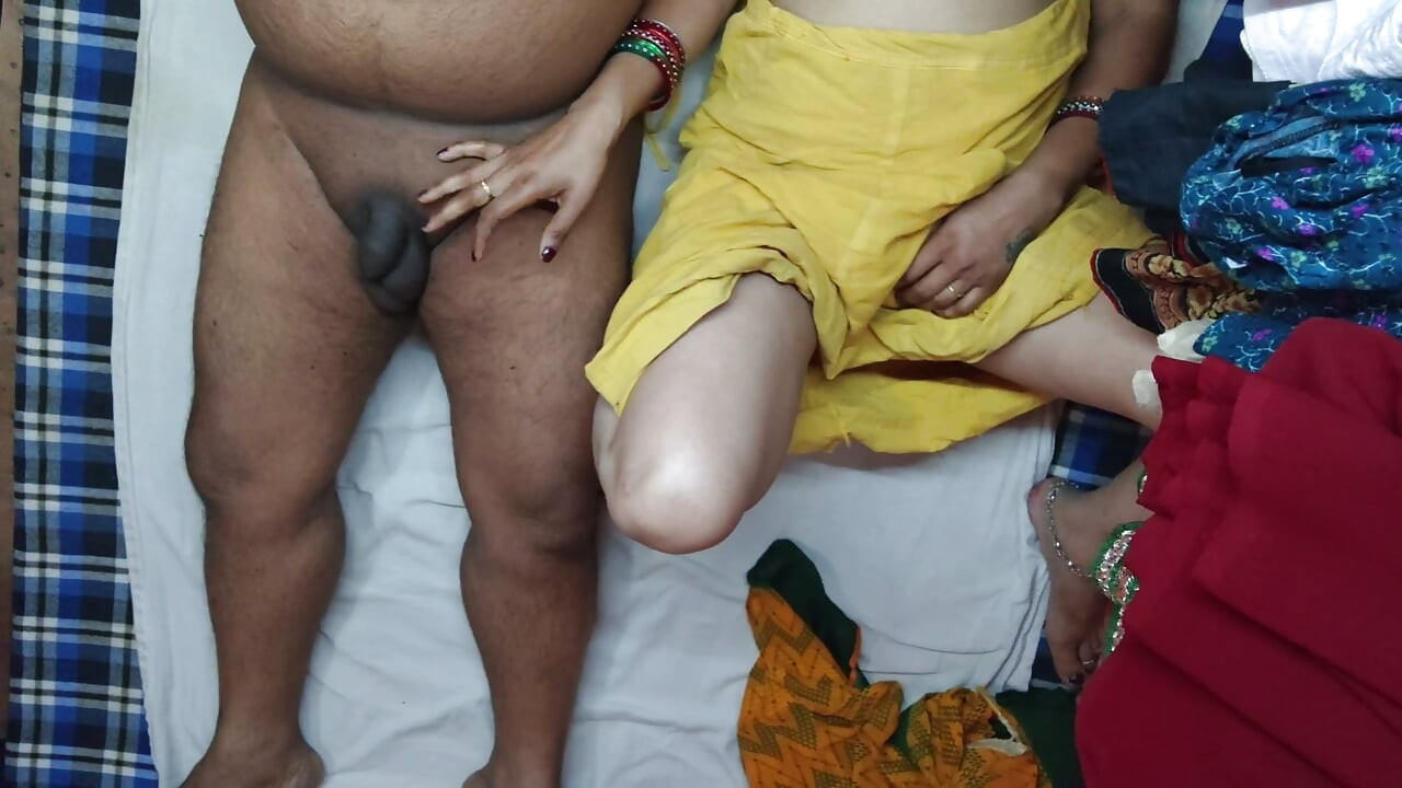Socrul norei i-a aplicat ulei pe penis și a futut-o pe noră