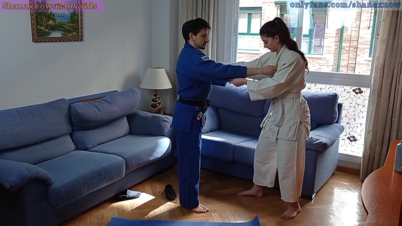 18歳ティーンのフェラチオ、ファック＆口内射精。 Shanaxnow