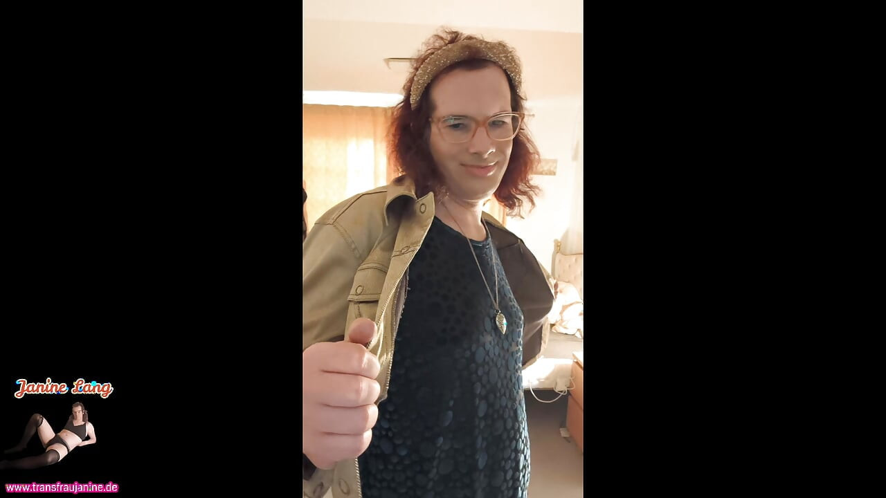 ジャニーンがあなたのために脱ぐ