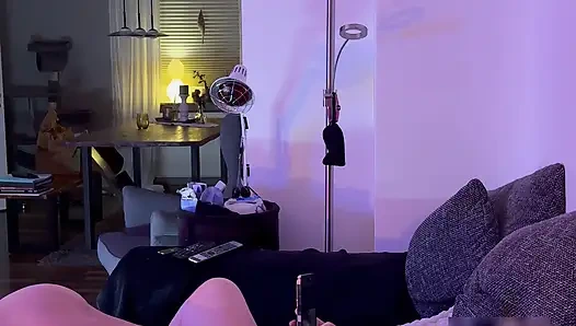 Menyentak... Di depannya!!