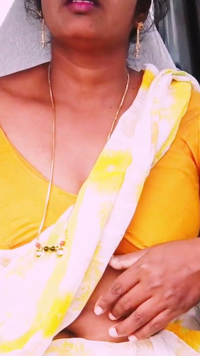 Indian maid car sex. The beautiful maid with owner long drive telugu dirty talks.part -1 | Clip 1
