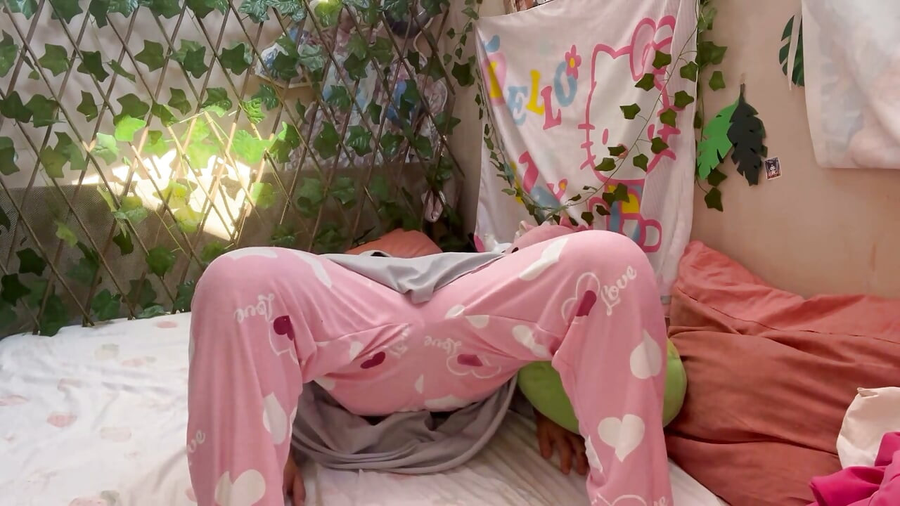 요가 - 히잡을 쓴 17일차