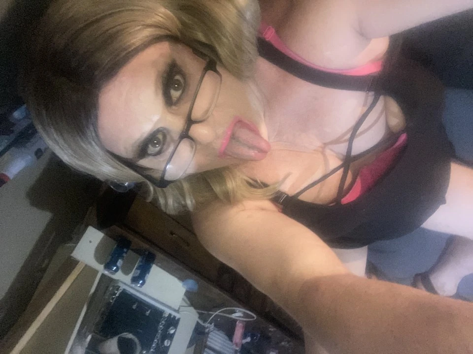 Krissy Sweets vrea o spermă fierbinte