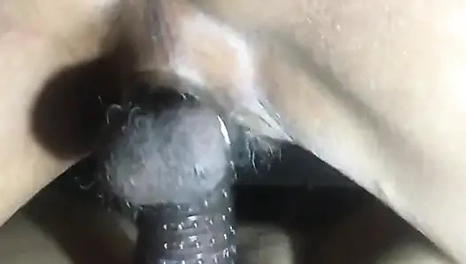 Karım ıslak amcığıma yakın çekim sikiş