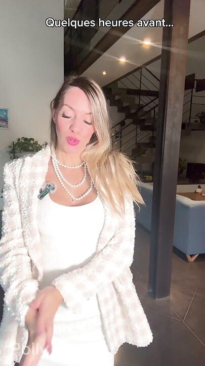 Supunere la porno masaj al actriței tale porno Polly Gardel