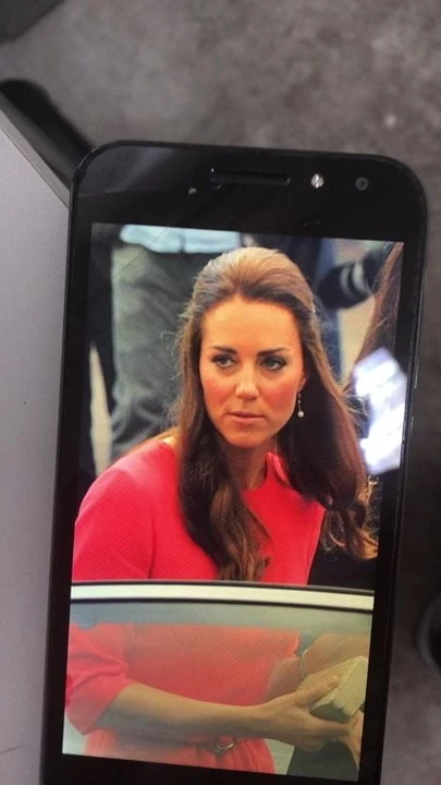 Cumtribute kate middleton
