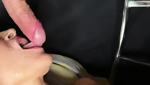 Ibu tiri sepong kontol sampai telan sperma banyak banget
