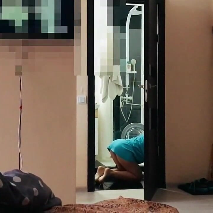 Stuck in the Washing Machine - Fucked in the Cunt Doggystyle Until I Could Get Out