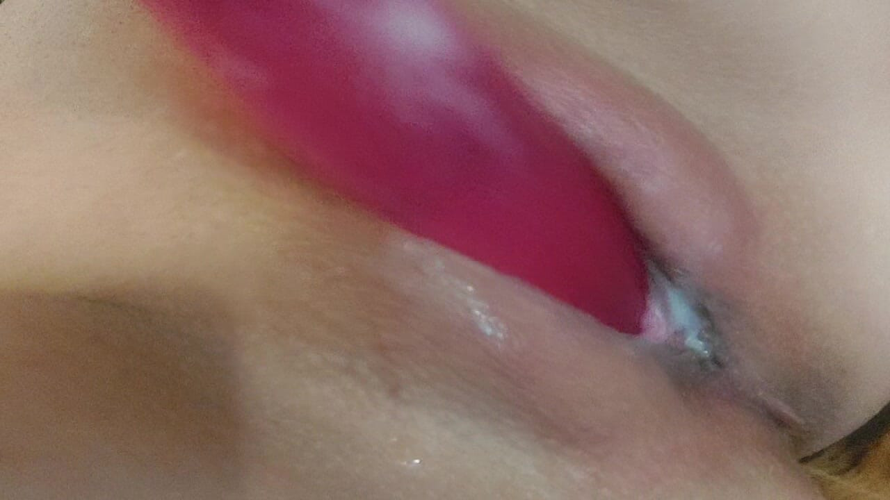 Creamy pussy for R.