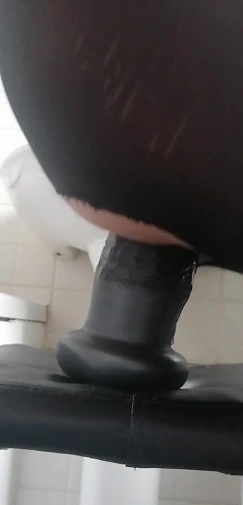 Butt plug play