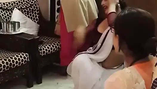 Hijra Chudai Video - Kinner Sex Hijra Pakistan Porn Videos | xHamster