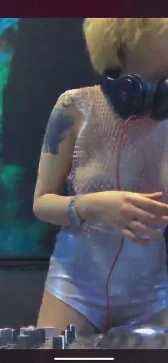 DjST2