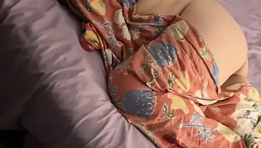 Утренний секс в домашнем видео