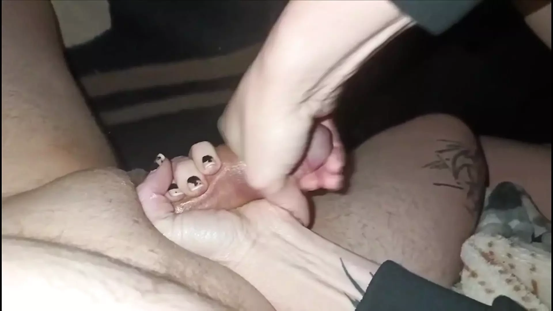 Обожаю играть с моим членом