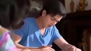 Indischer Schullehrer im Klassenzimmer gefickt - xvideos Porno