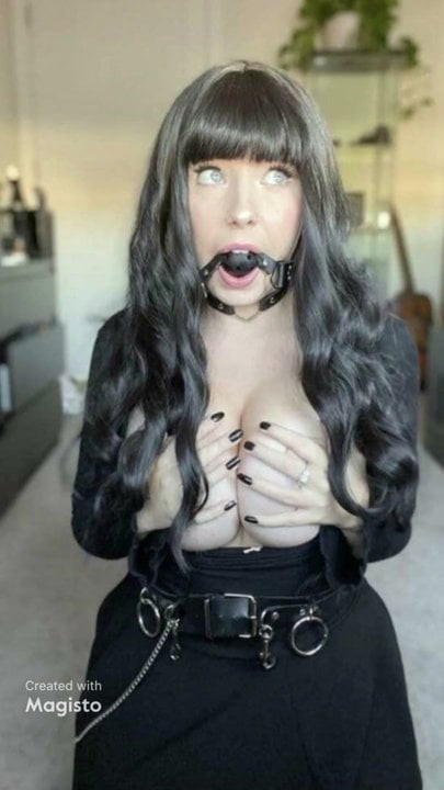 My little oral webslut slutmoon loves exposure