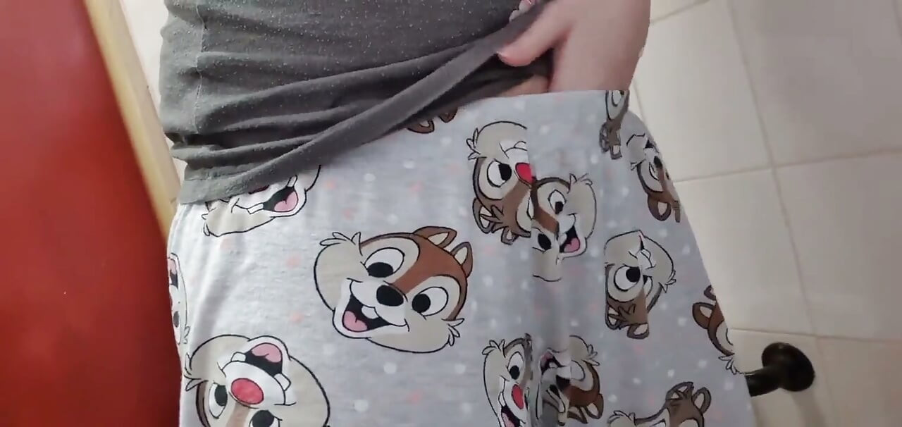 Compilație cu pișat de dimineață cu fată sexy pișare pișată păroasă