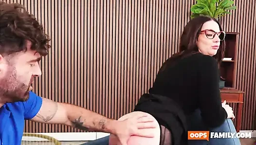 Entfessel deine interne bi-atch mit dieser sengenden porno-session!