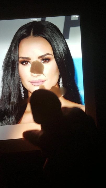 Demi Lovato 2