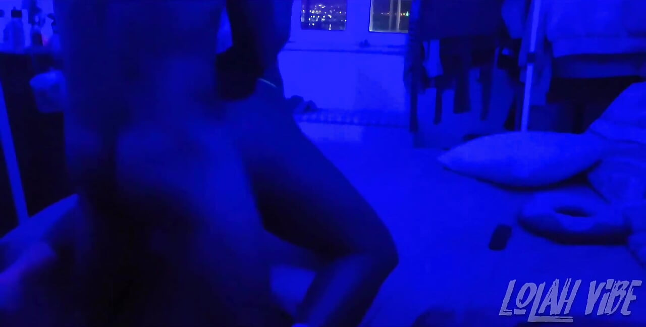 Vibe'de sikişiyor