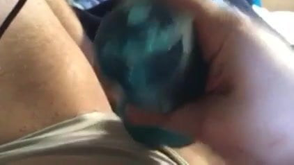 Fleshlight głaskanie podczas noszenia majtek