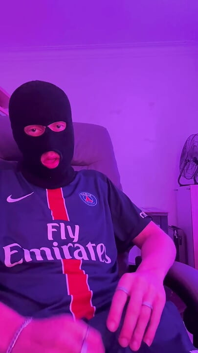 Partidă de fotbal cu fratele de fotbal psg și joc cu picioarele