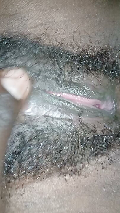 Teen pussy lips opened up.(18+)