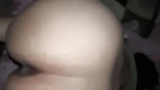 Büyük göt sikilmeye çalışıyor