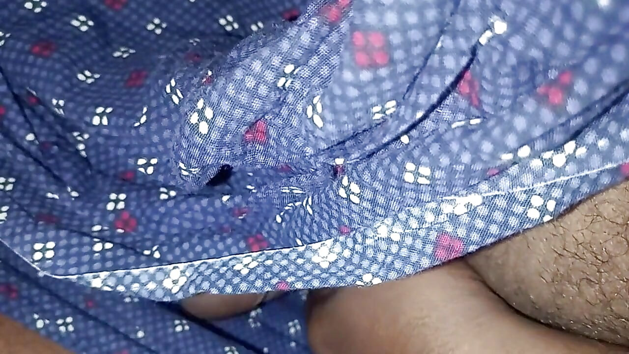 Αφρικανικό γκέι αγόρι ρουφάει το μουνί της γυναίκας του