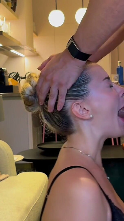 Throat fuck no mercy | Clip 1