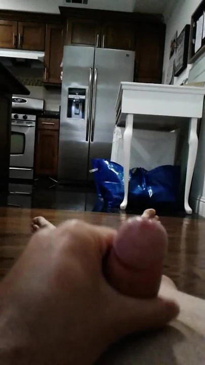 Jerking off to pantyhose
