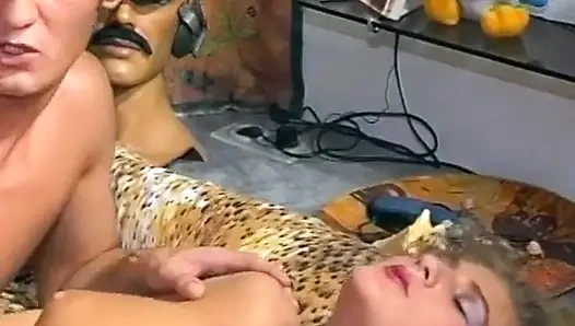 Rekaman seks pelacur jerman dengan toket aduhai dientot habis-habisan sampai dicrot di dalam