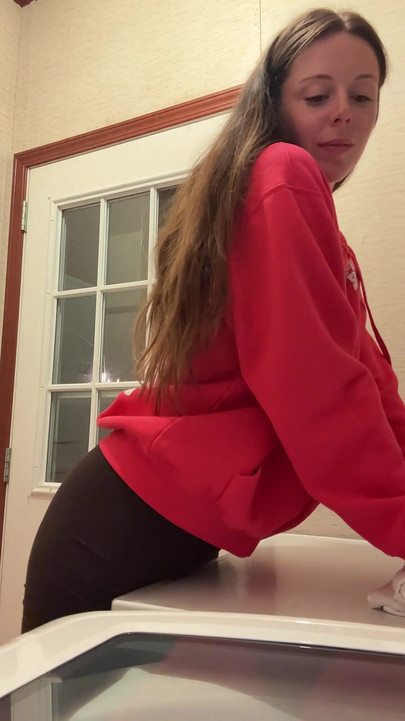 Using My Laundry Machine to Cum Hard