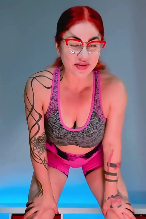 Verehre meine muskeln! HD Mp4