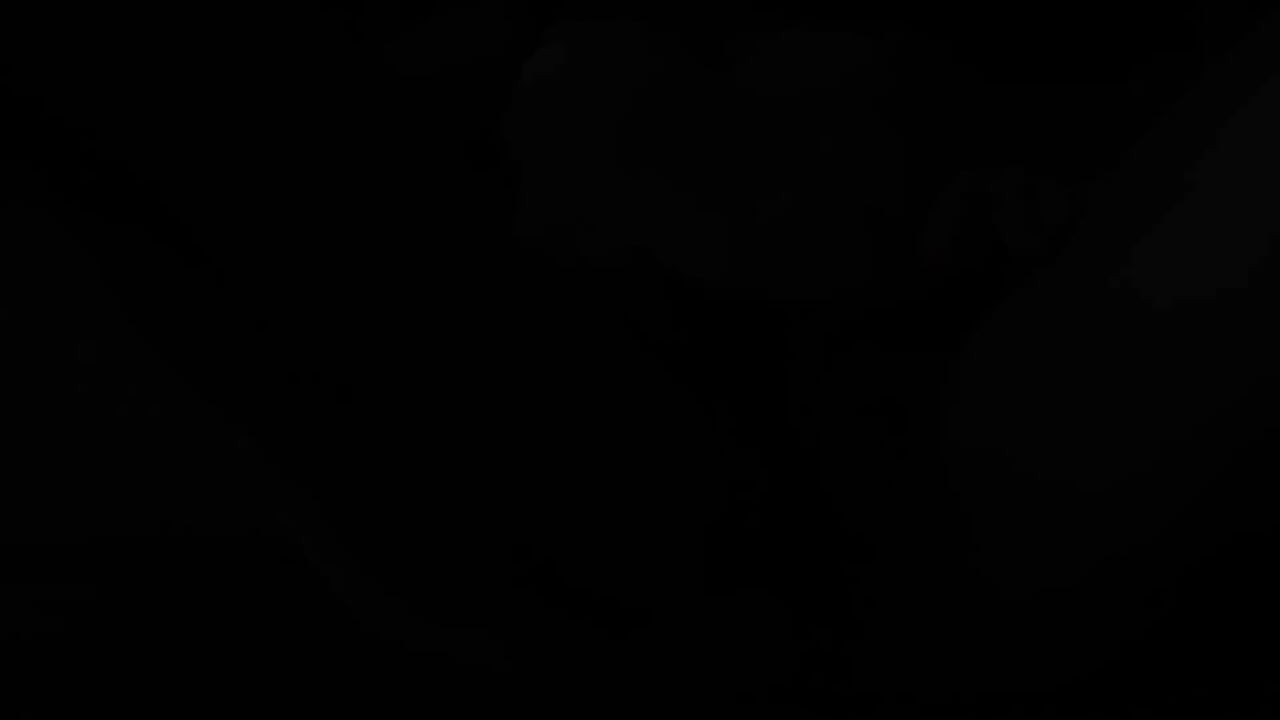 Apa warna celana dalamku?