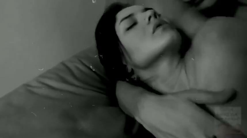 klasik hot kamsin Irina ne boyaphrend ke saath raph seks kiya