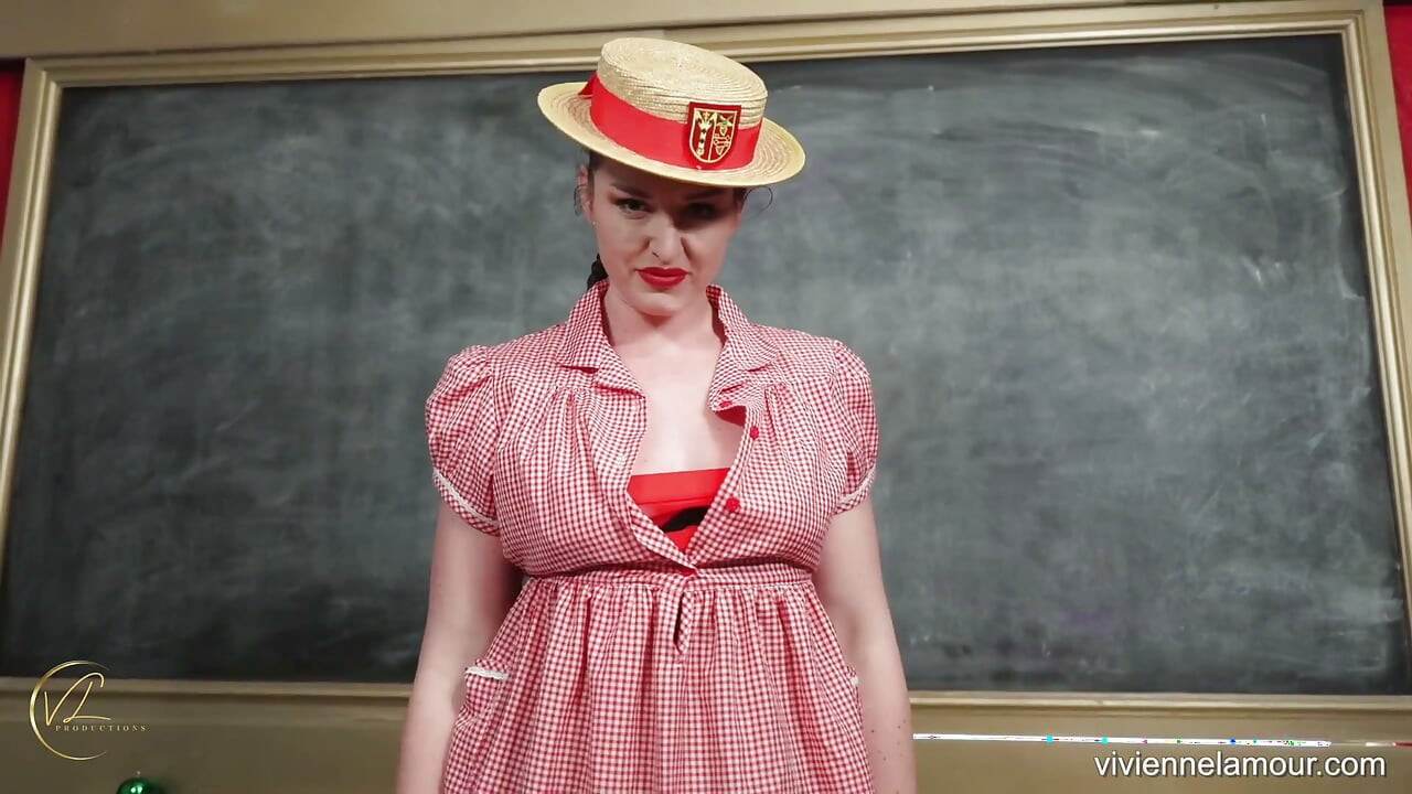 Дым со мной - Дымное соблазнение Vivienne L'Amour: доминирование в классе в видео от первого лица, инструкция по