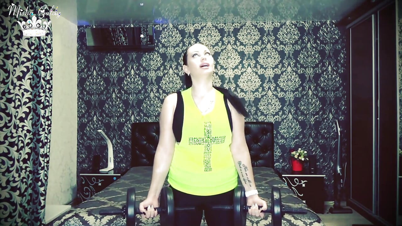 Beating my weight lifting challenge! More than 80 repeats for biceps