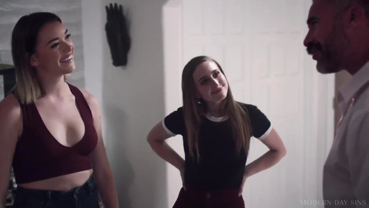Modern-day Sins - Slutty Teen Anny Aurora Sneaky Fucks Her Bestie's Stepdad During Sleepover!