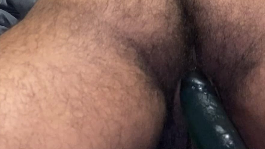 鸡巴滑出我紧致的阴户
