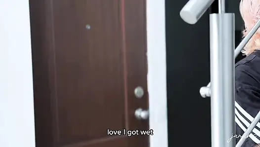 REAL ORGASM!! Delicious Scissors With My Roommate